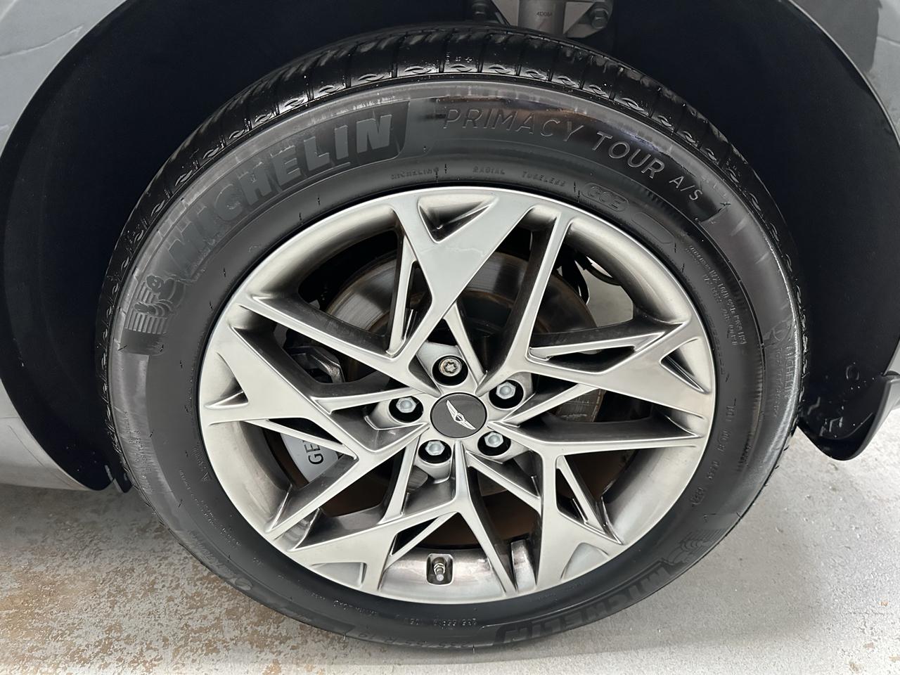 Genesis GV70 2.5T Advanced AWD 2025