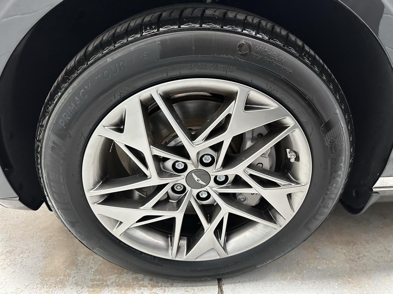 Genesis GV70 2.5T Advanced AWD 2025