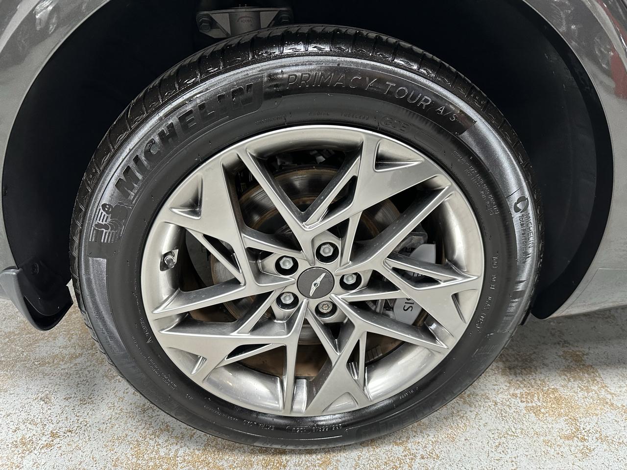 Genesis GV70 2.5T Advanced AWD 2025