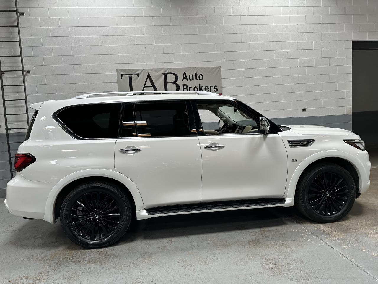 Infiniti QX80 LUXE 2020