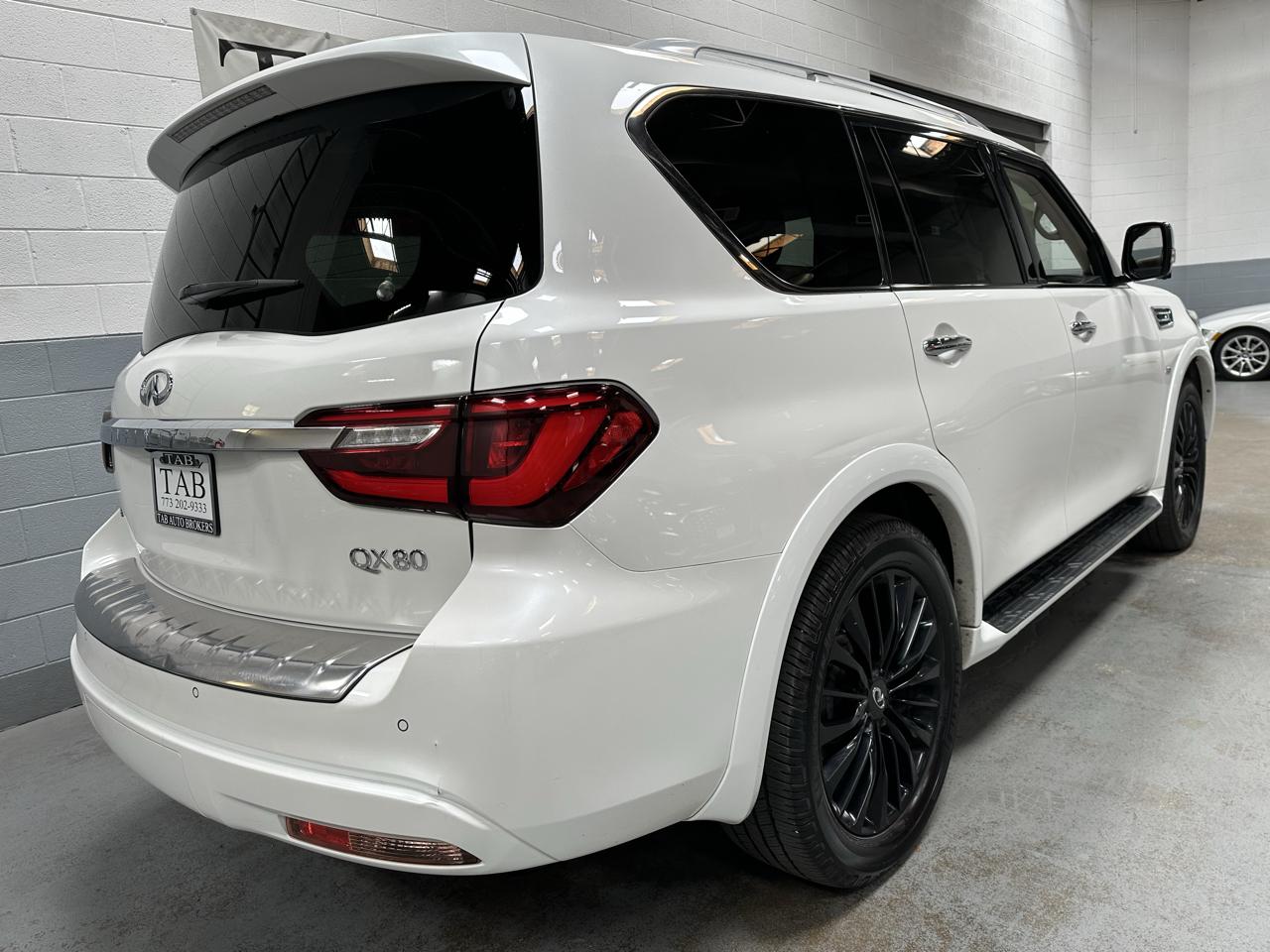 Infiniti QX80 LUXE 2020