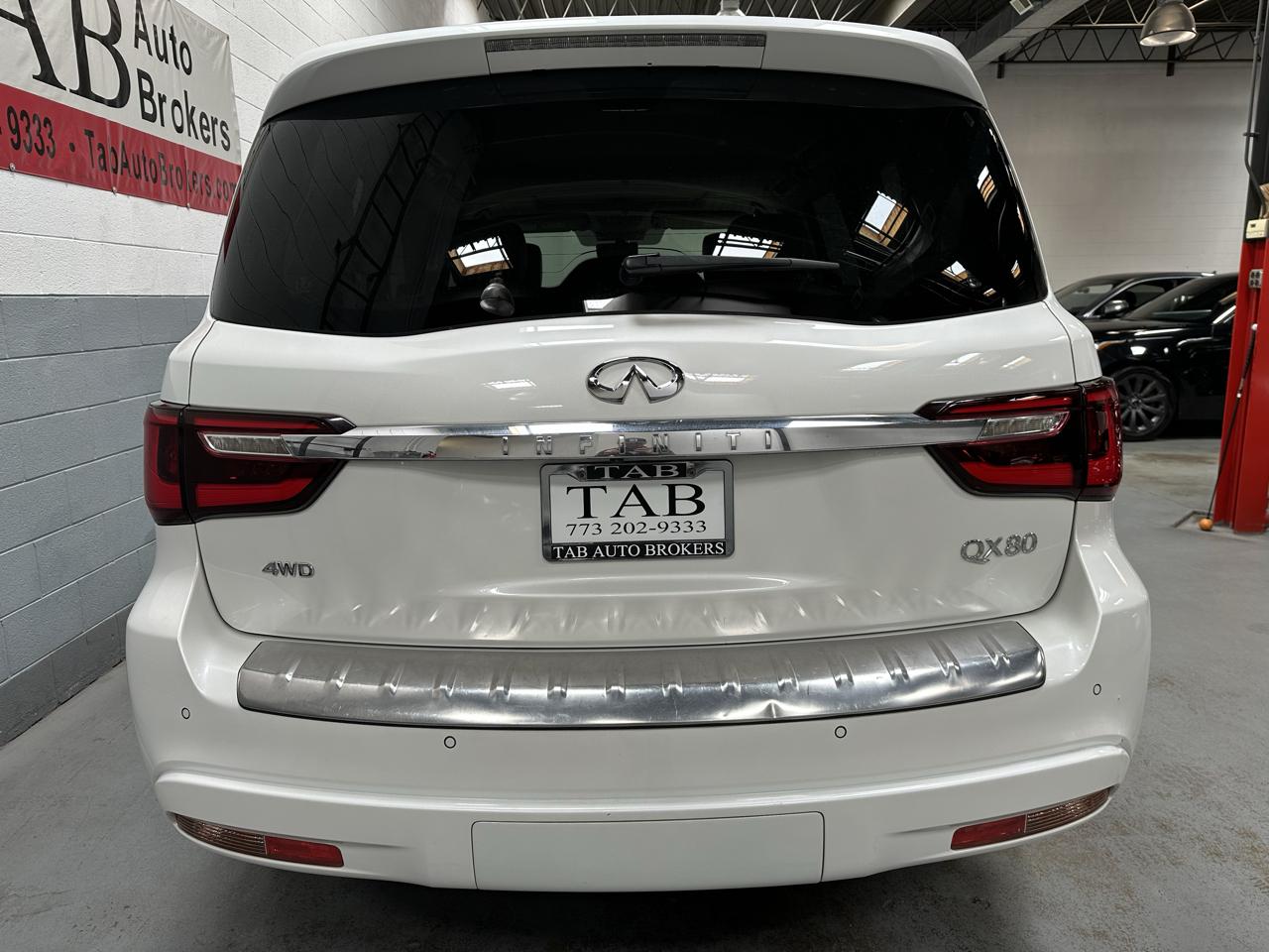 Infiniti QX80 LUXE 2020