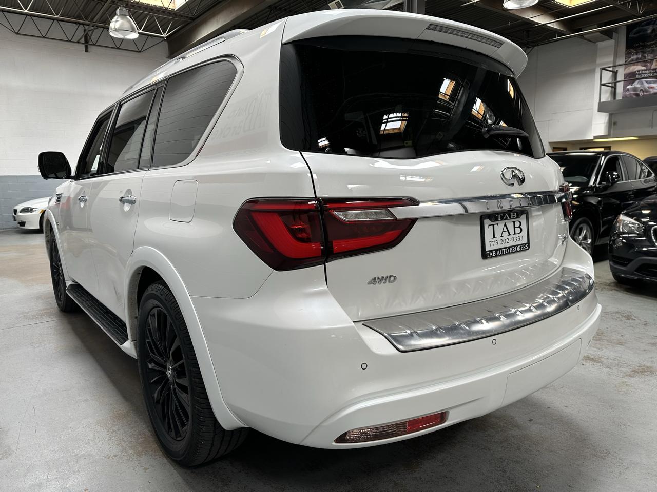Infiniti QX80 LUXE 2020