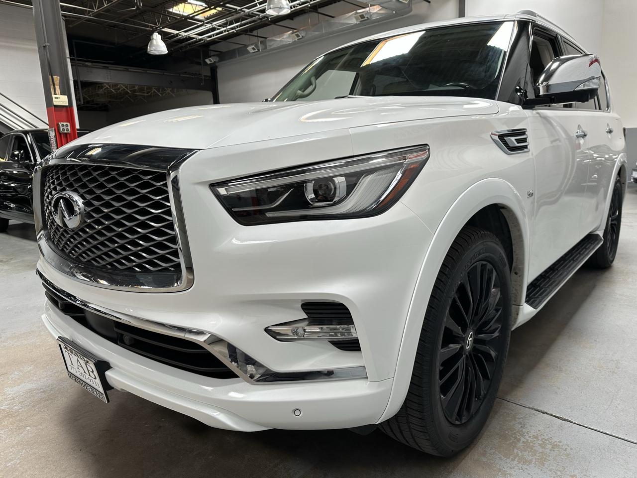 Infiniti QX80 LUXE 2020