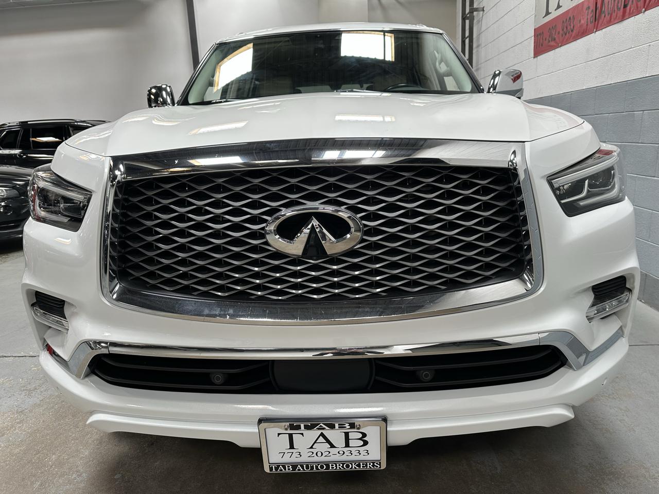 Infiniti QX80 LUXE 2020