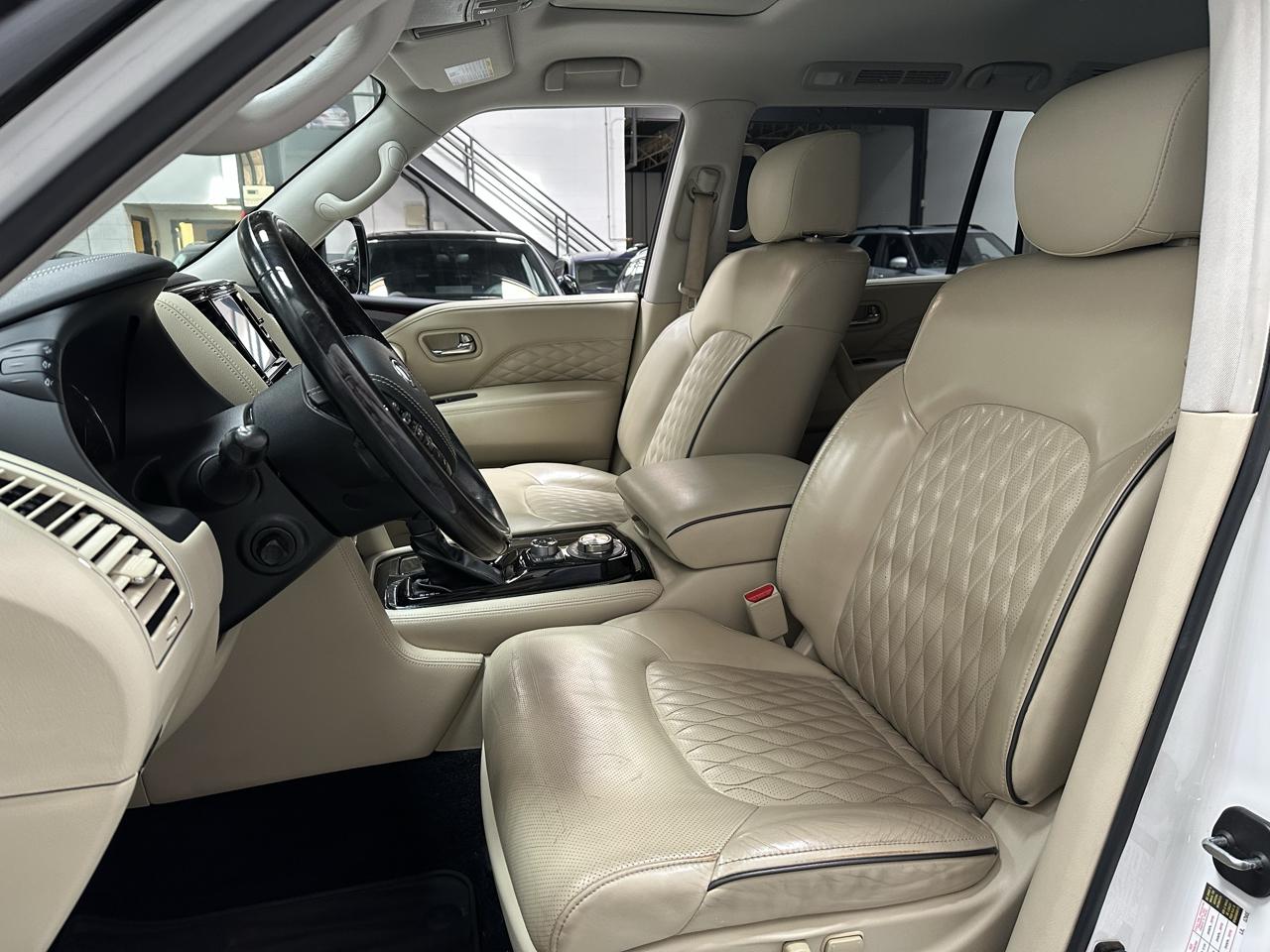 Infiniti QX80 LUXE 2020