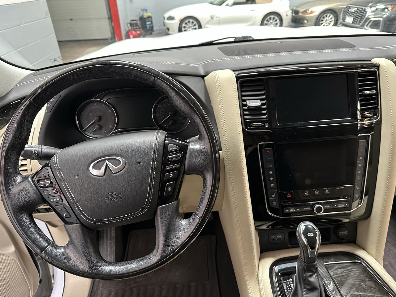 Infiniti QX80 LUXE 2020