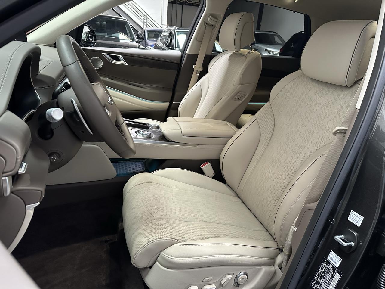 Genesis GV80 photo 17