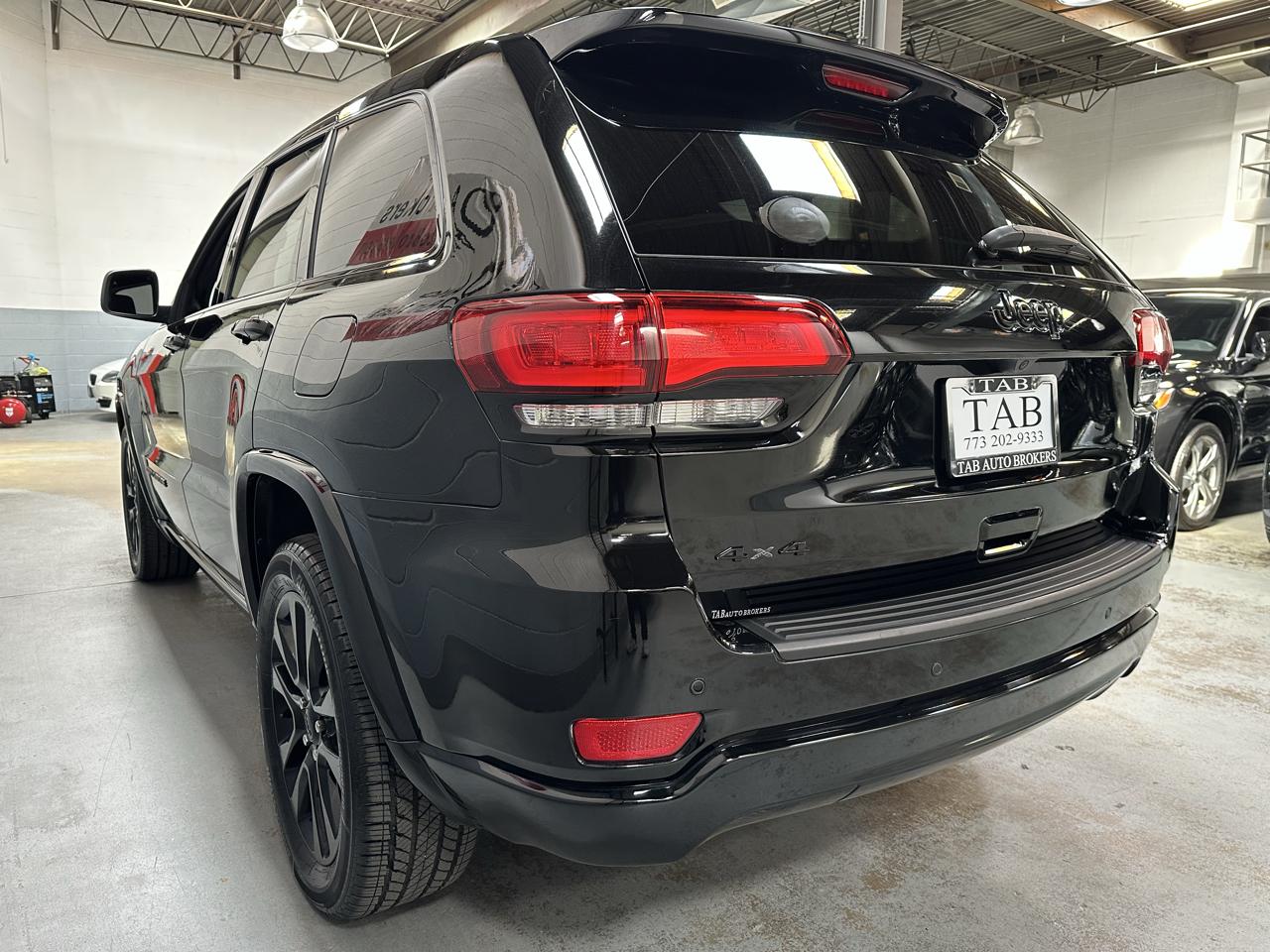 Jeep Grand Cherokee photo 5