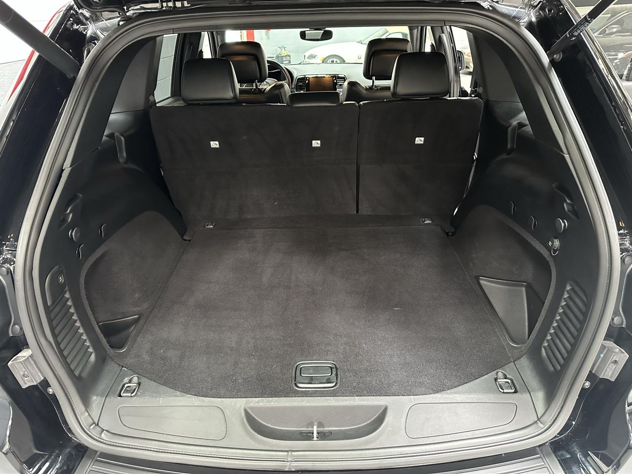 Jeep Grand Cherokee photo 12