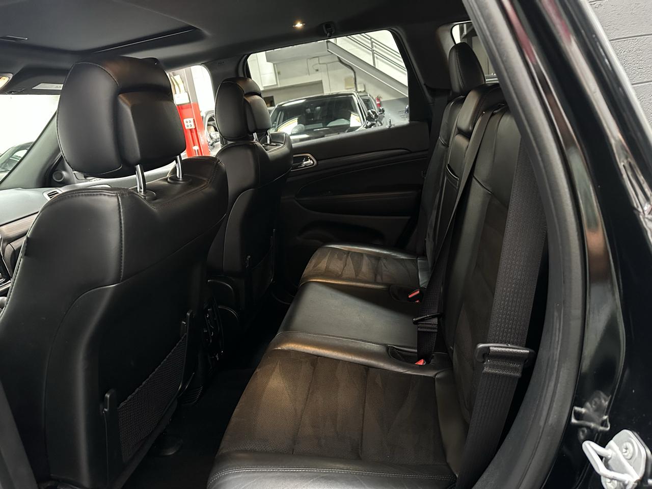 Jeep Grand Cherokee photo 14