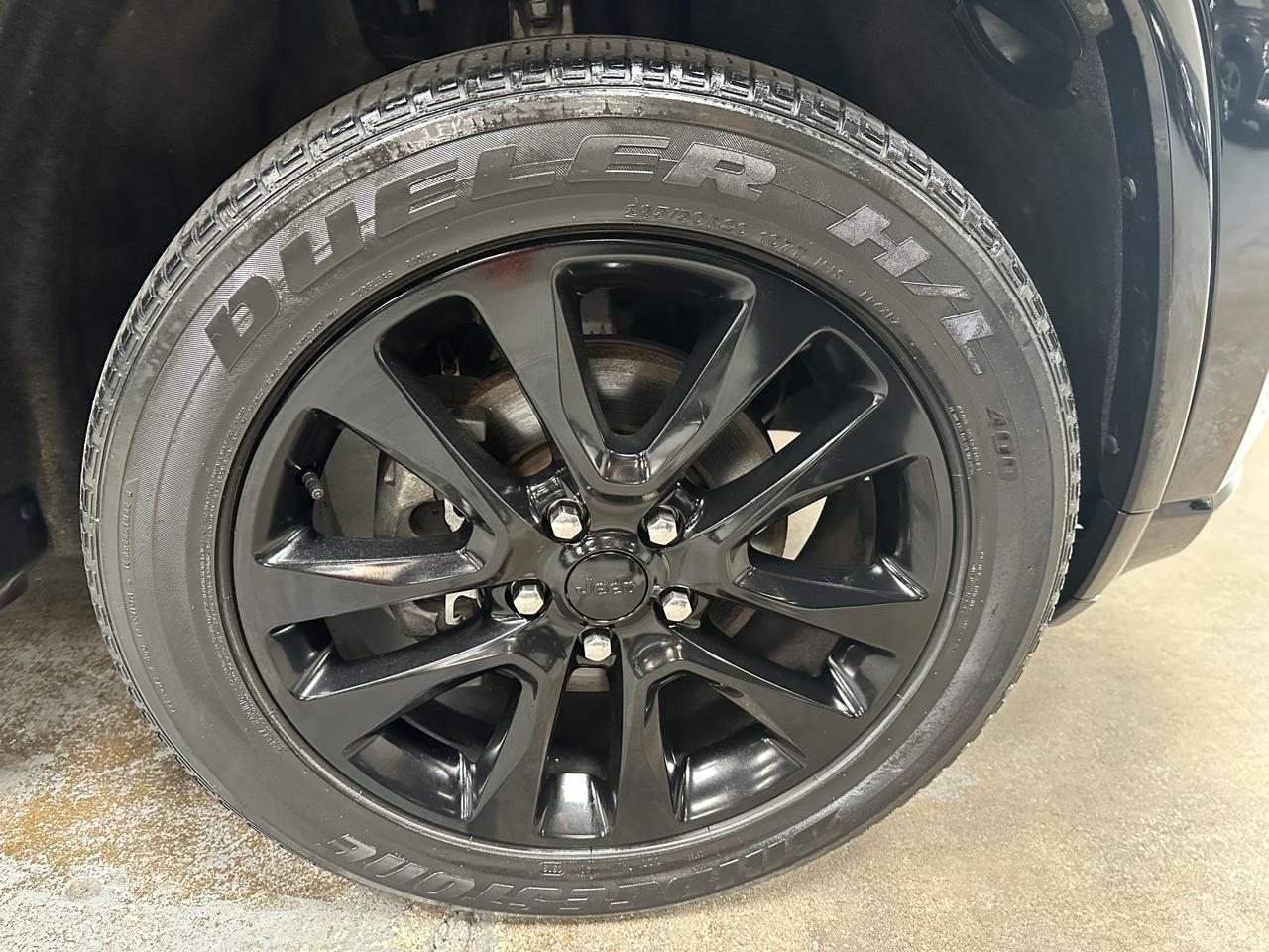 Jeep Grand Cherokee photo 23