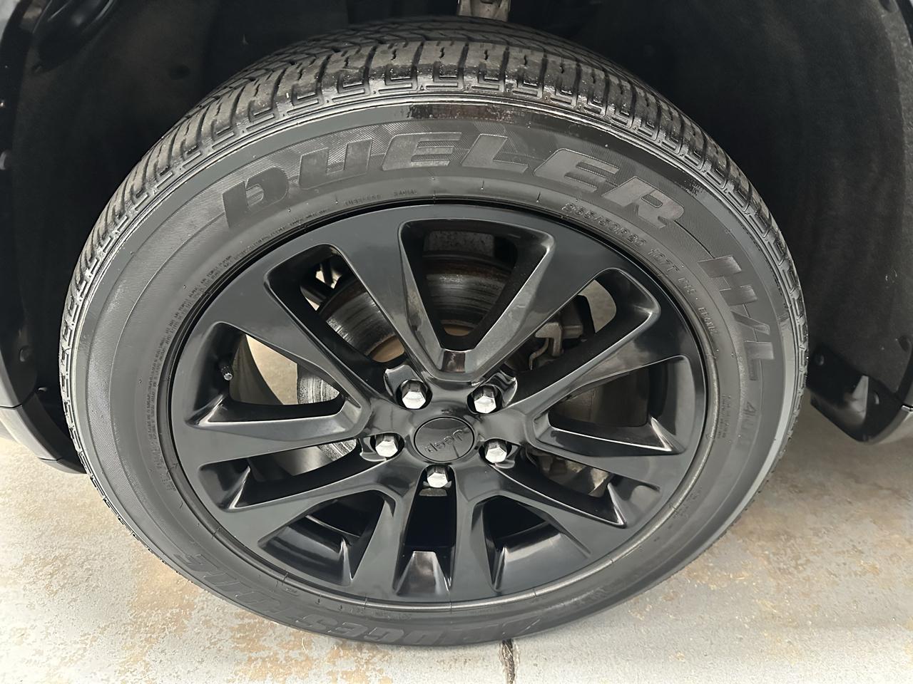Jeep Grand Cherokee photo 25