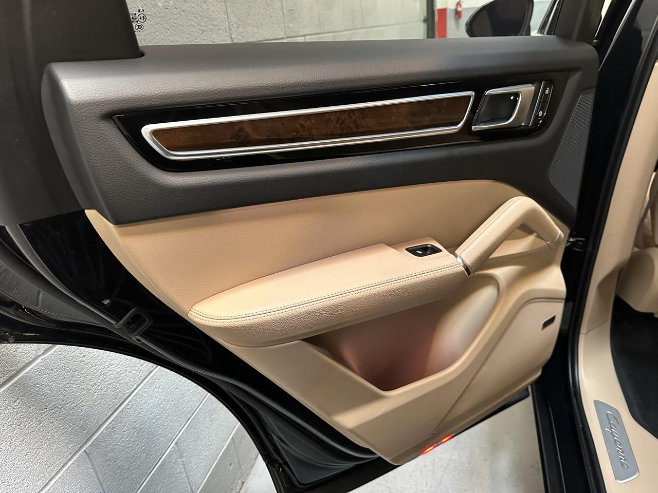 Porsche Cayenne photo 13