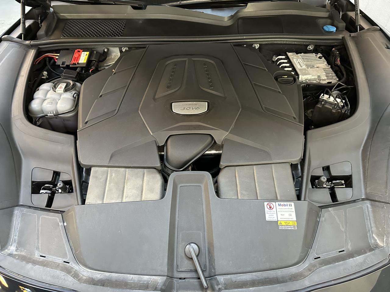 Porsche Cayenne photo 22