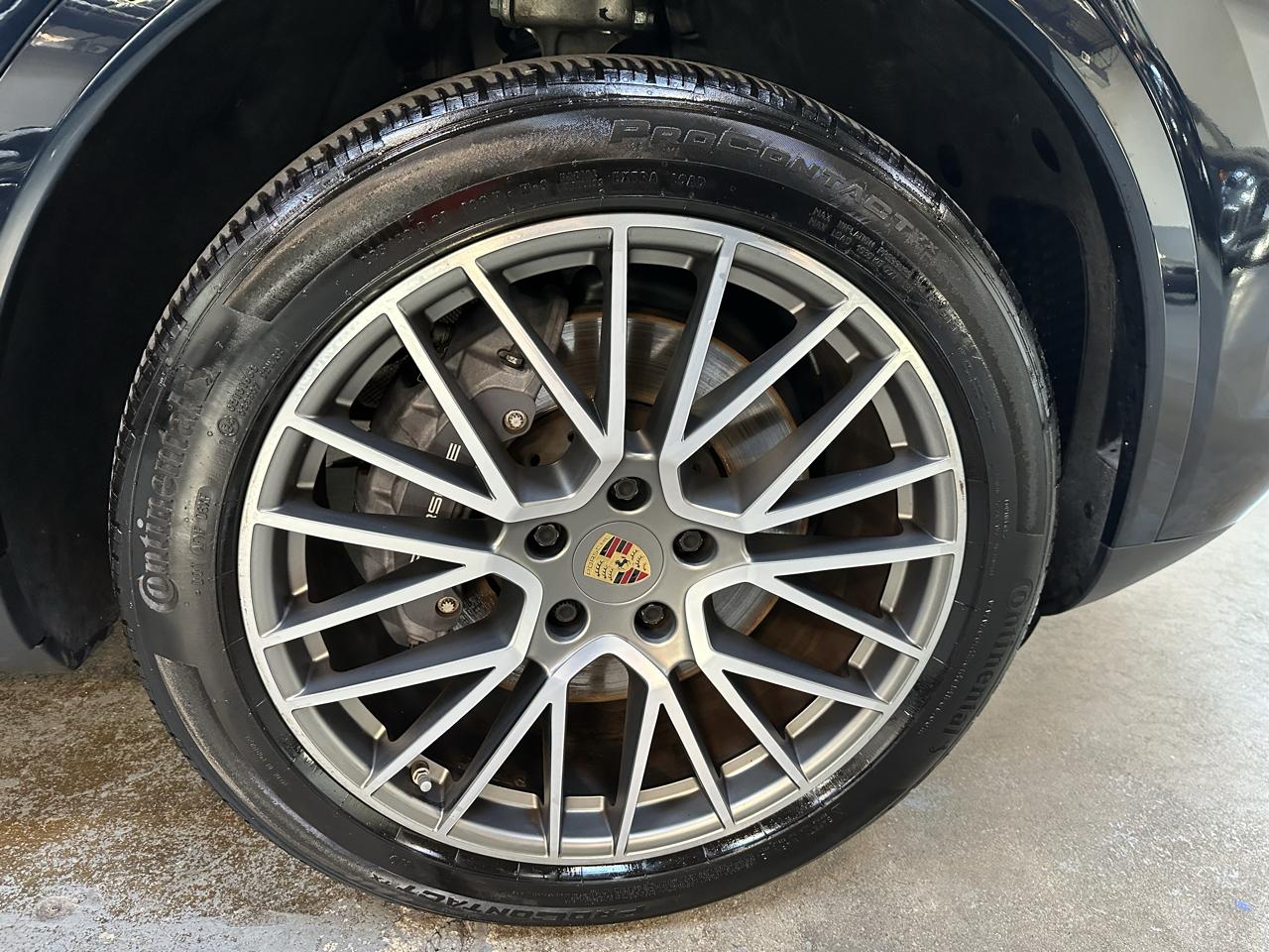 Porsche Cayenne photo 23
