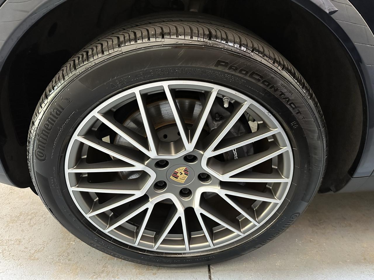 Porsche Cayenne photo 25
