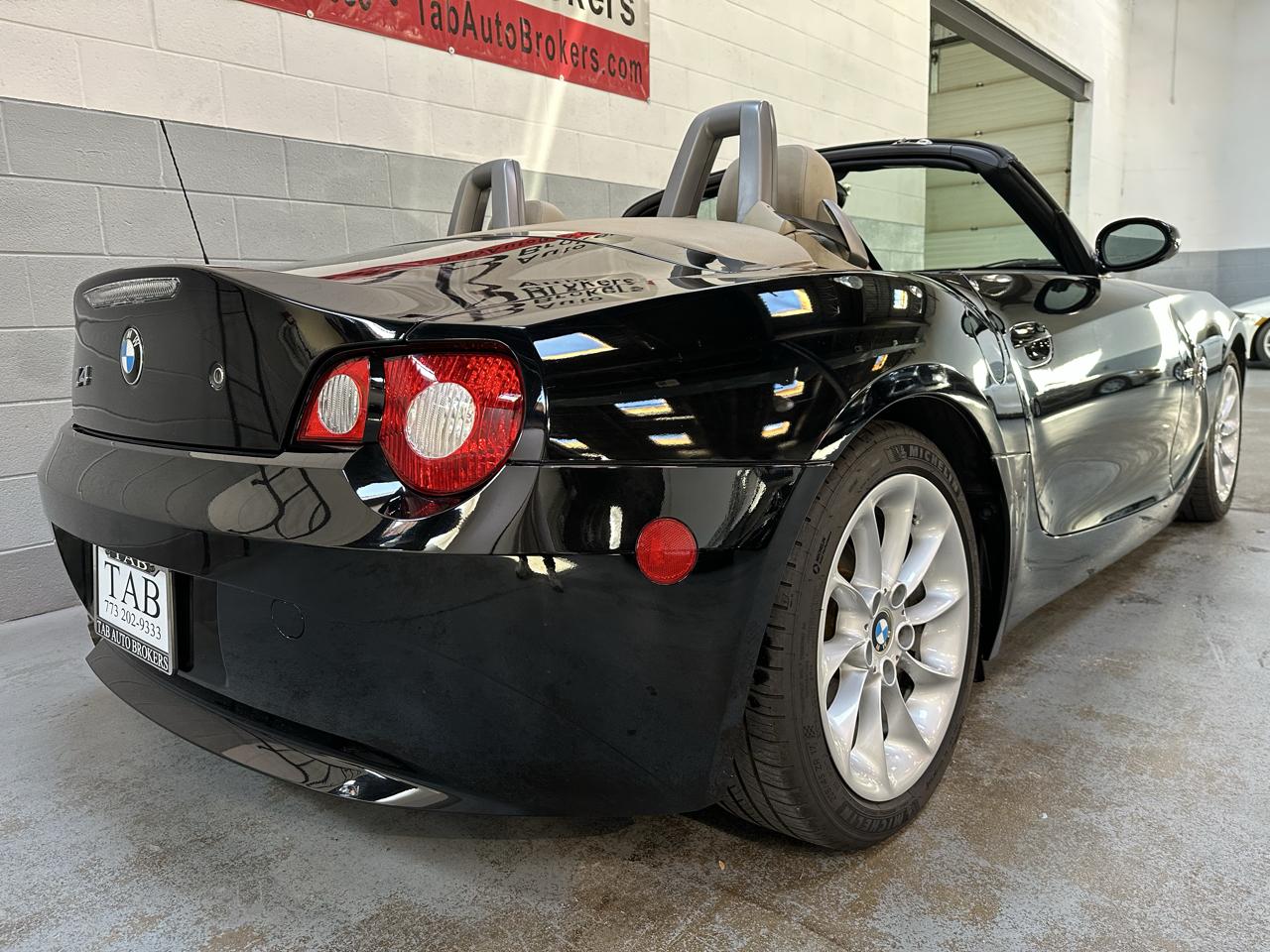 BMW Z4 2dr Roadster 2.5i 2005