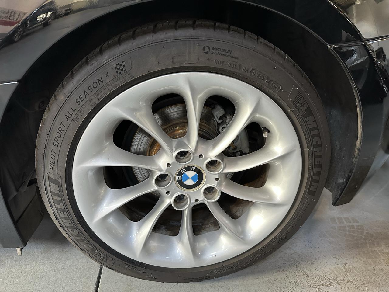 BMW Z4 2dr Roadster 2.5i 2005