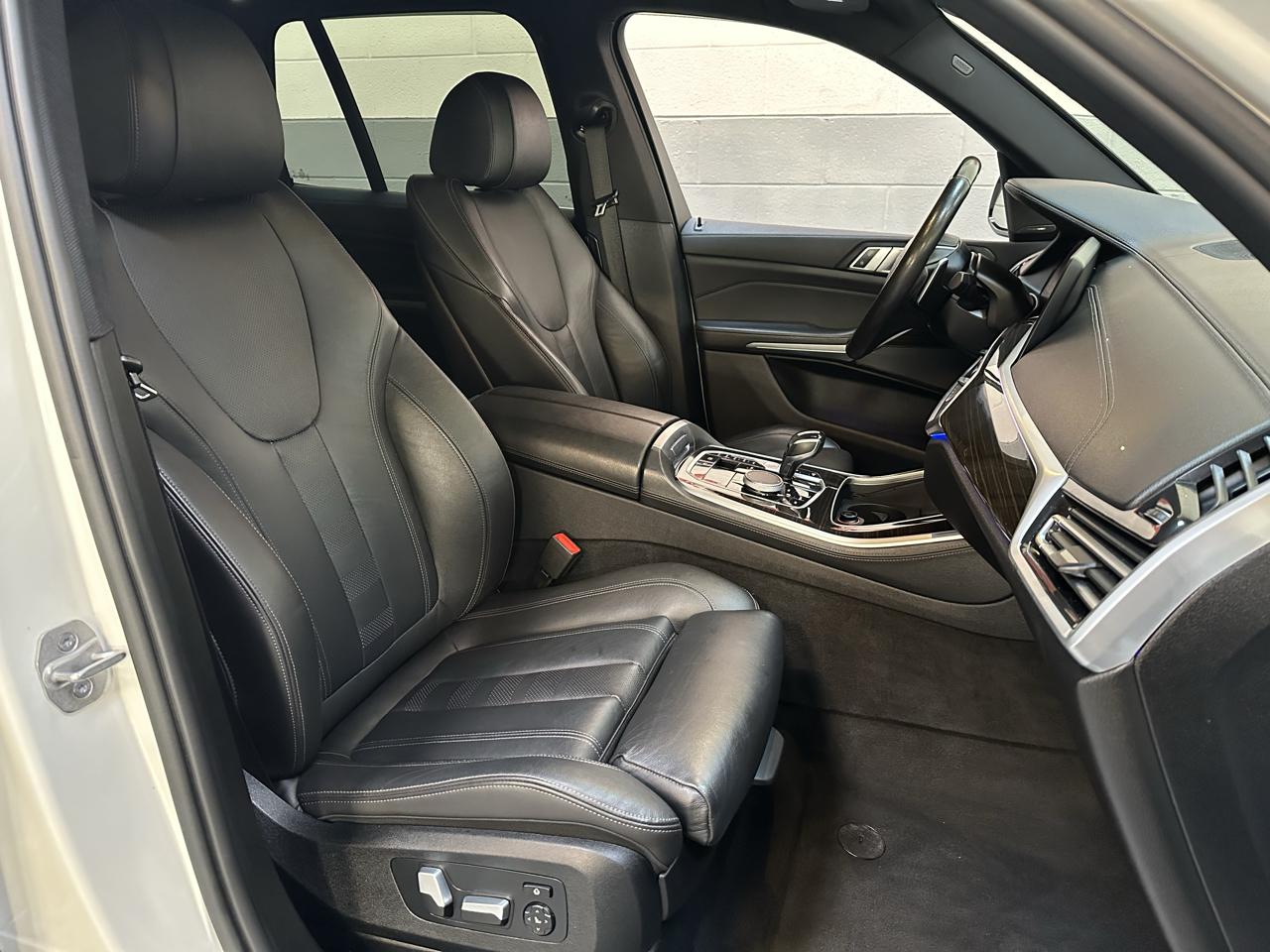 BMW X5 xDrive40i Sports Activity Vehicle 2021