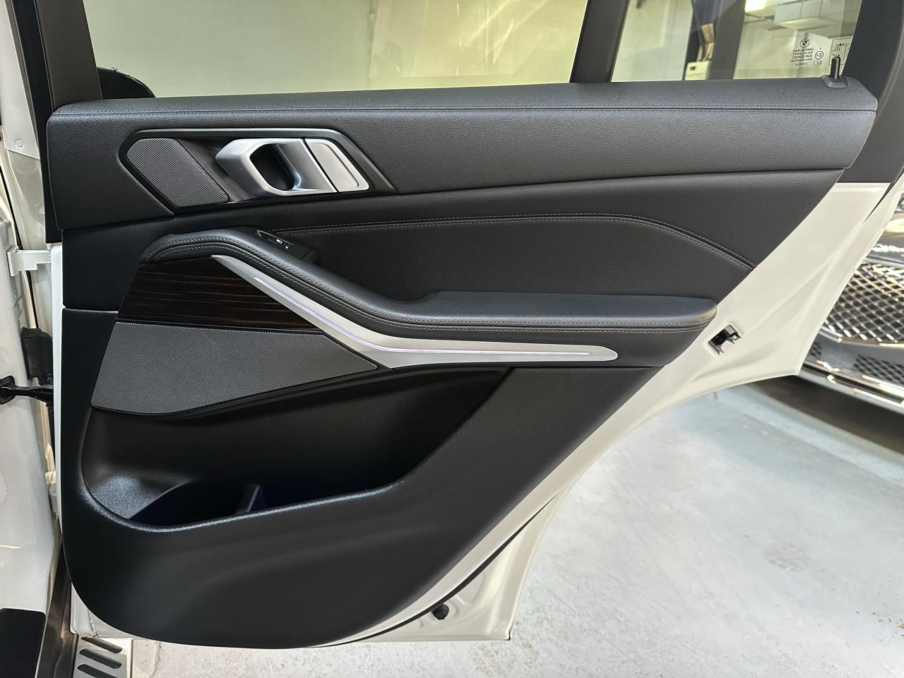 BMW X5 xDrive40i Sports Activity Vehicle 2021