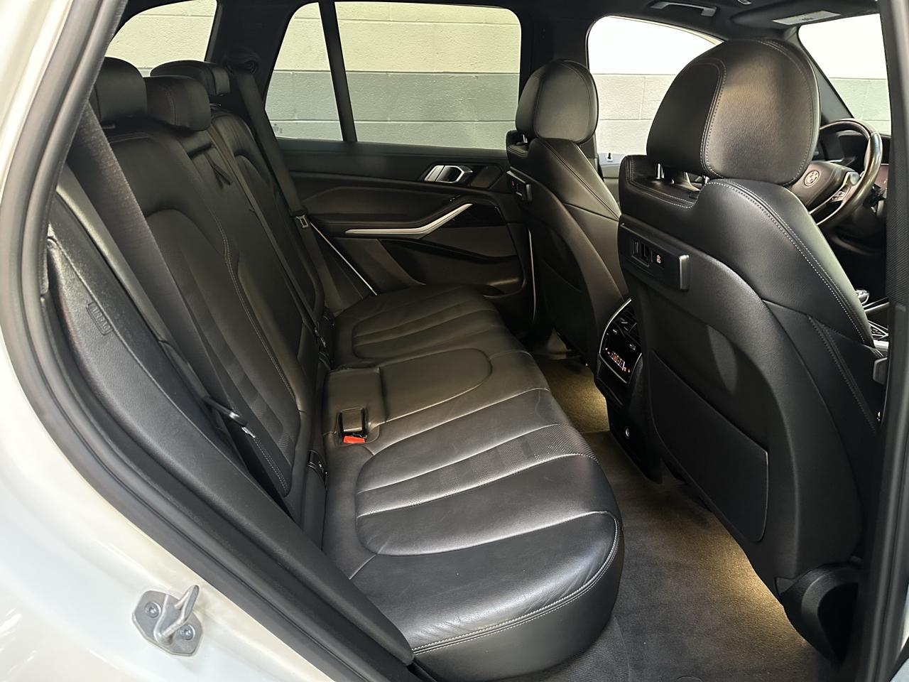 BMW X5 xDrive40i Sports Activity Vehicle 2021