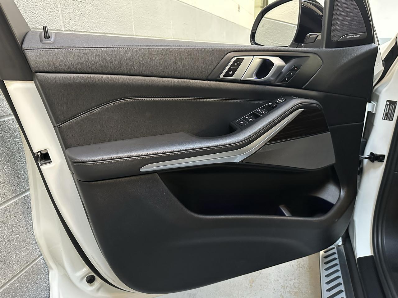 BMW X5 xDrive40i Sports Activity Vehicle 2021