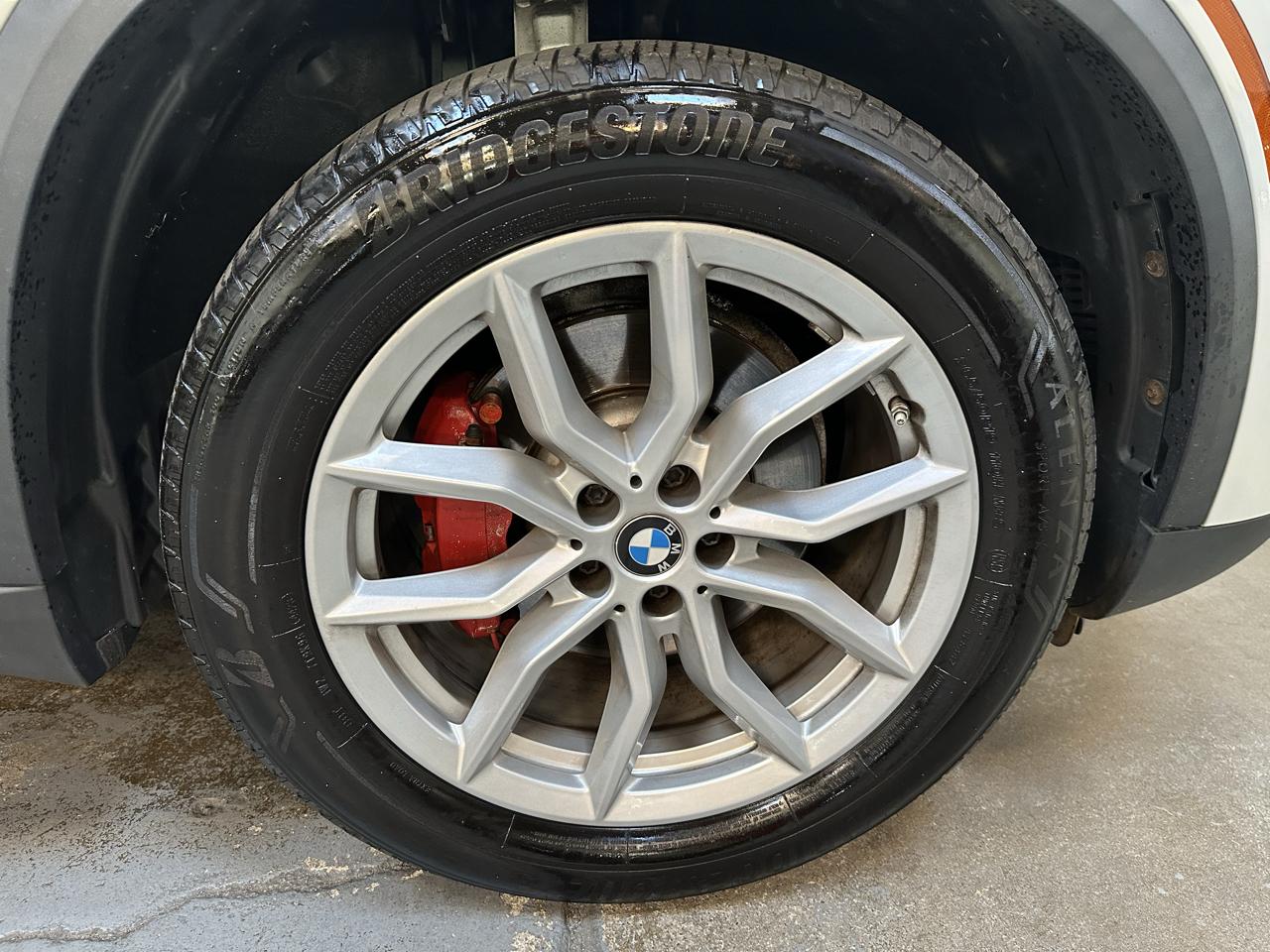 BMW X5 xDrive40i Sports Activity Vehicle 2021