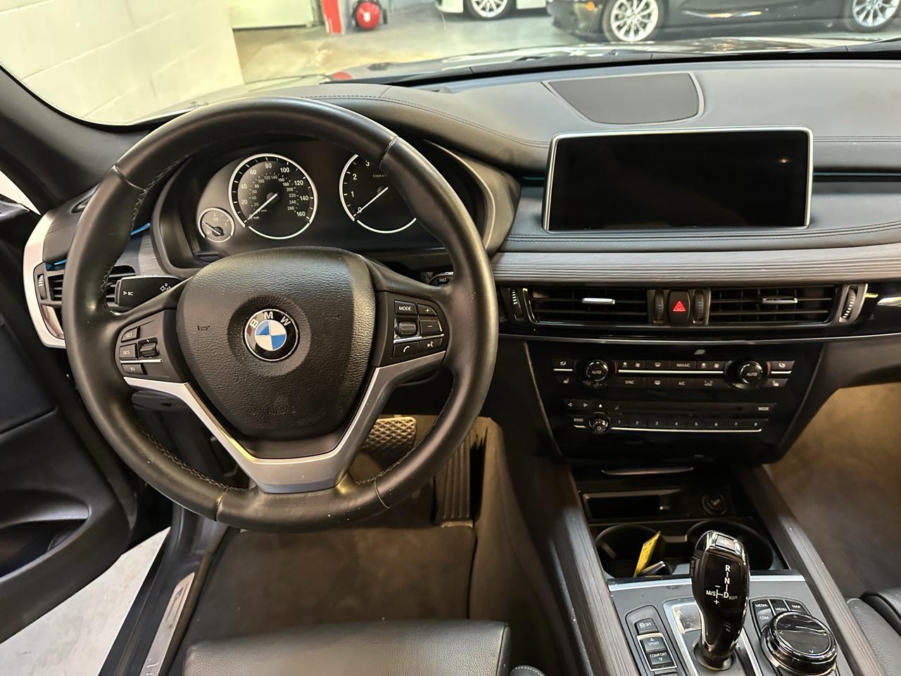 BMW X5 xDrive50i Sports Activity Vehicle 2017