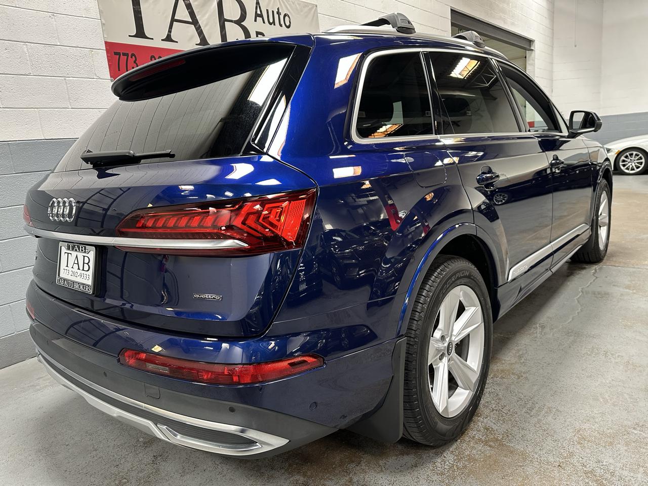 Audi Q7 photo 3