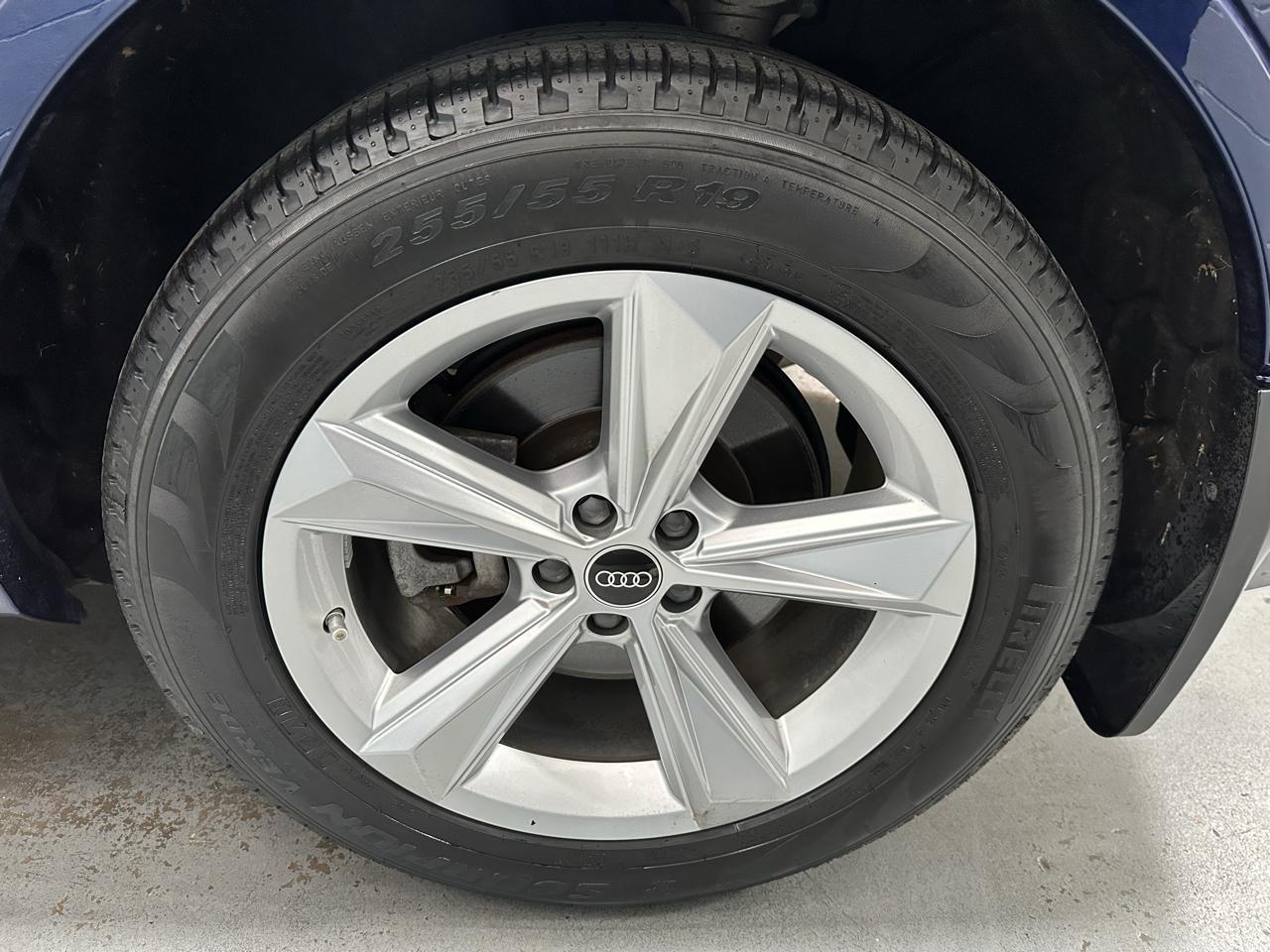 Audi Q7 photo 27