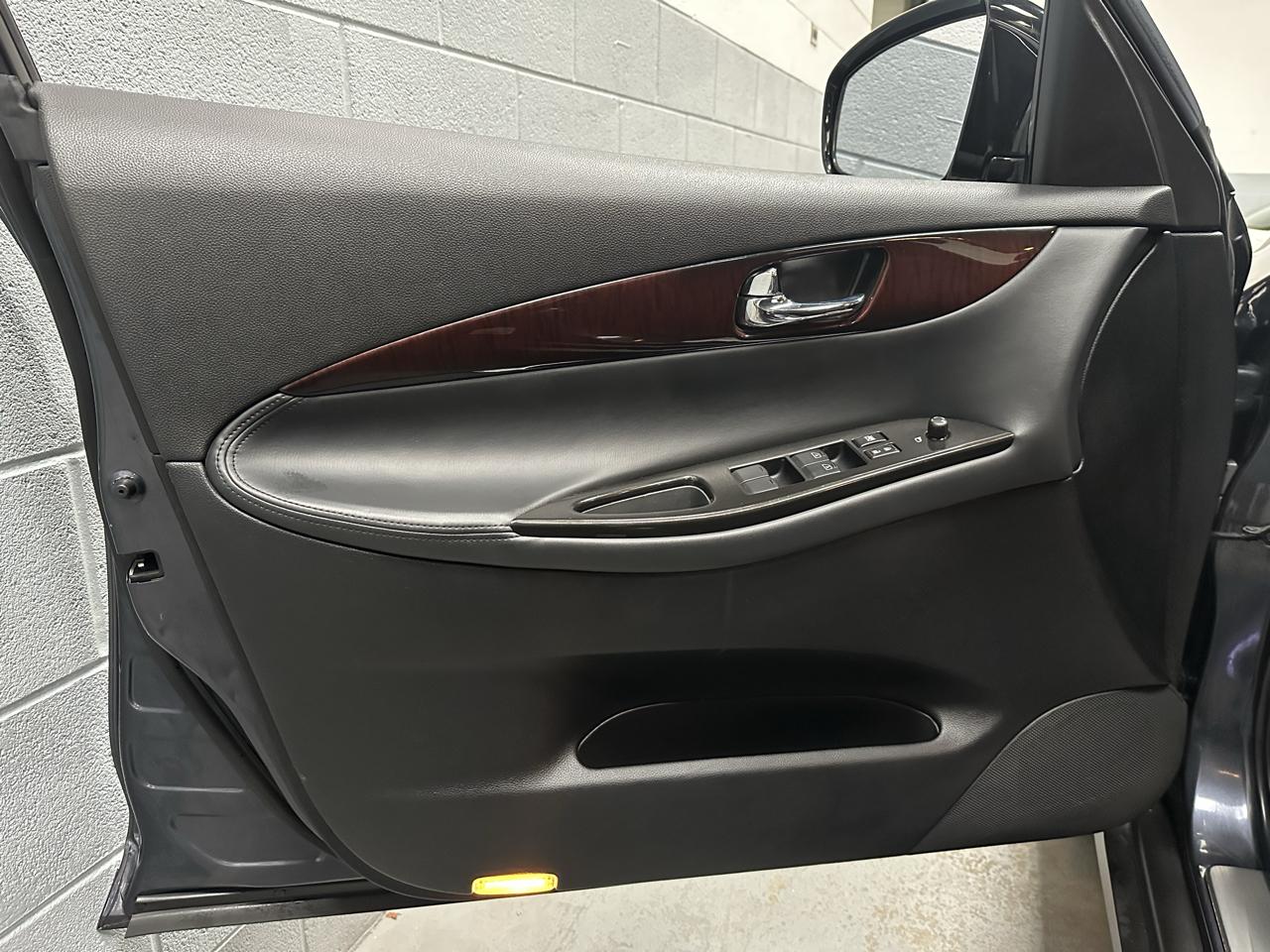 Infiniti EX35 AWD 4dr Journey 2010