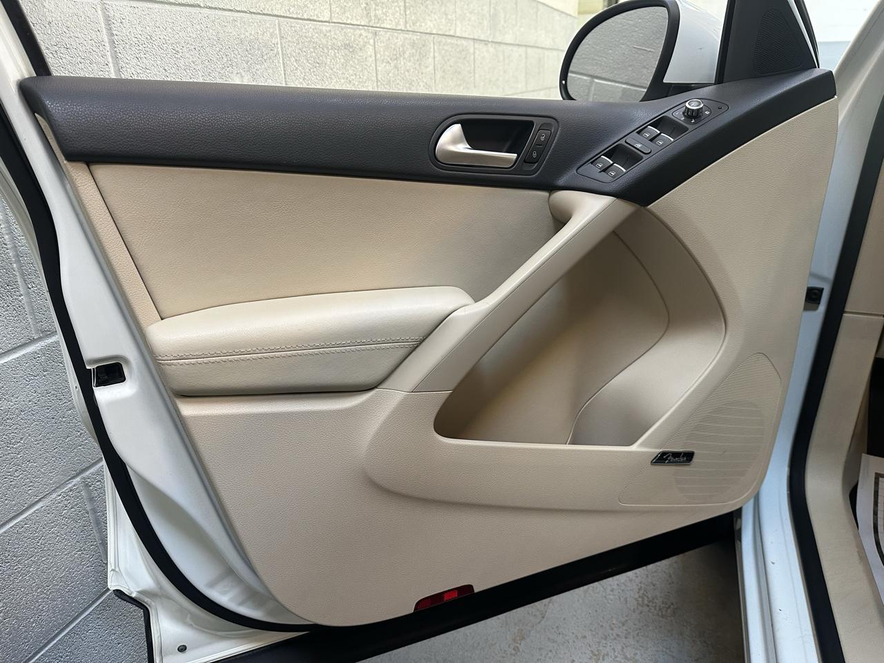 Volkswagen Tiguan SEL 4Motion 2014