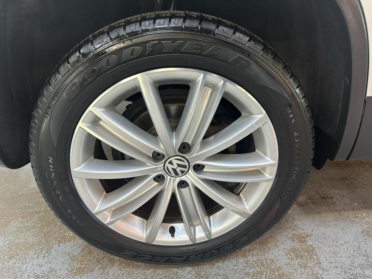 Volkswagen Tiguan SEL 4Motion 2014