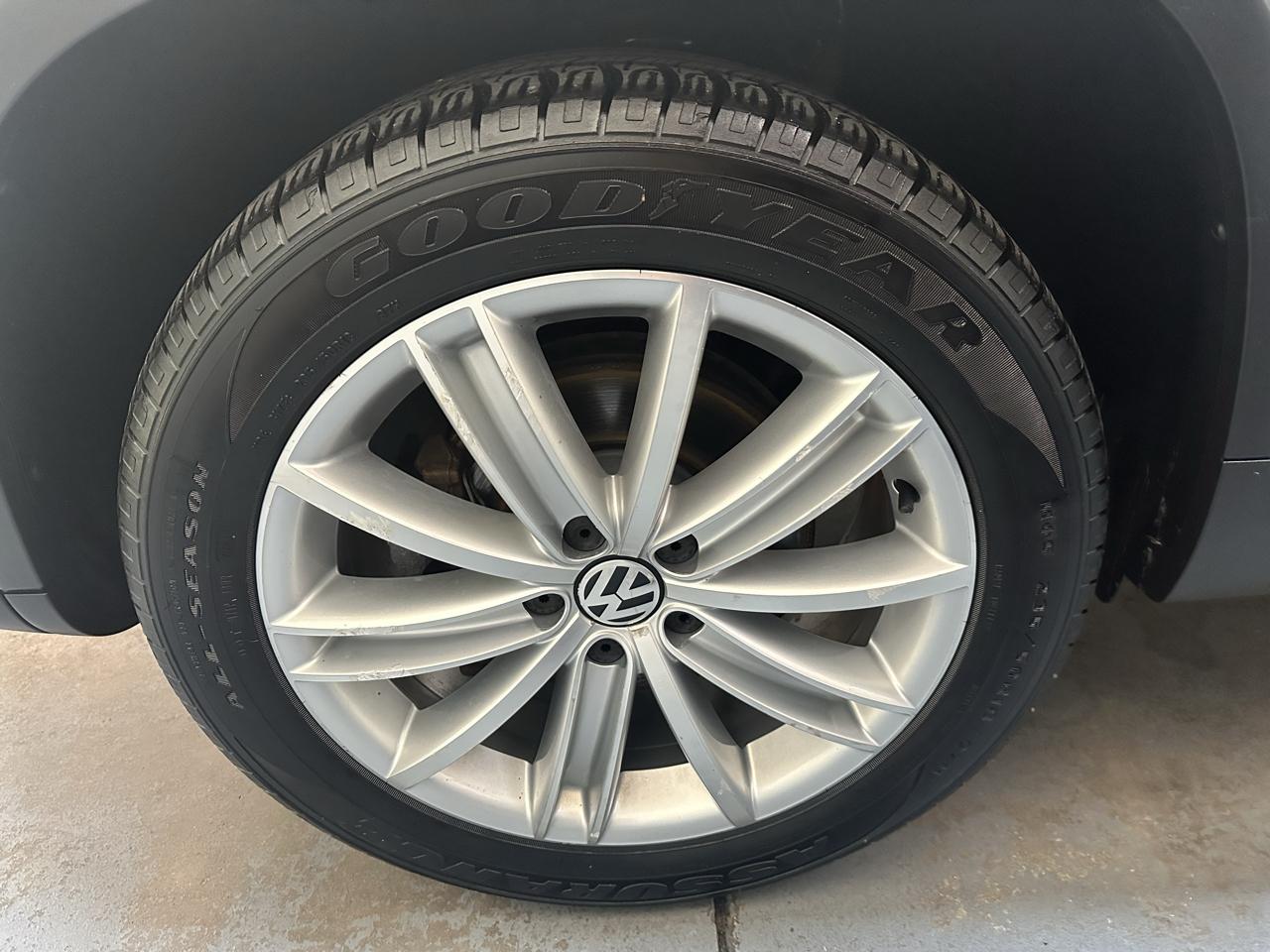 Volkswagen Tiguan SEL 4Motion 2014