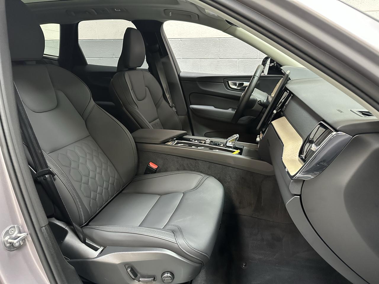 Volvo XC60 B5 AWD Plus 2026