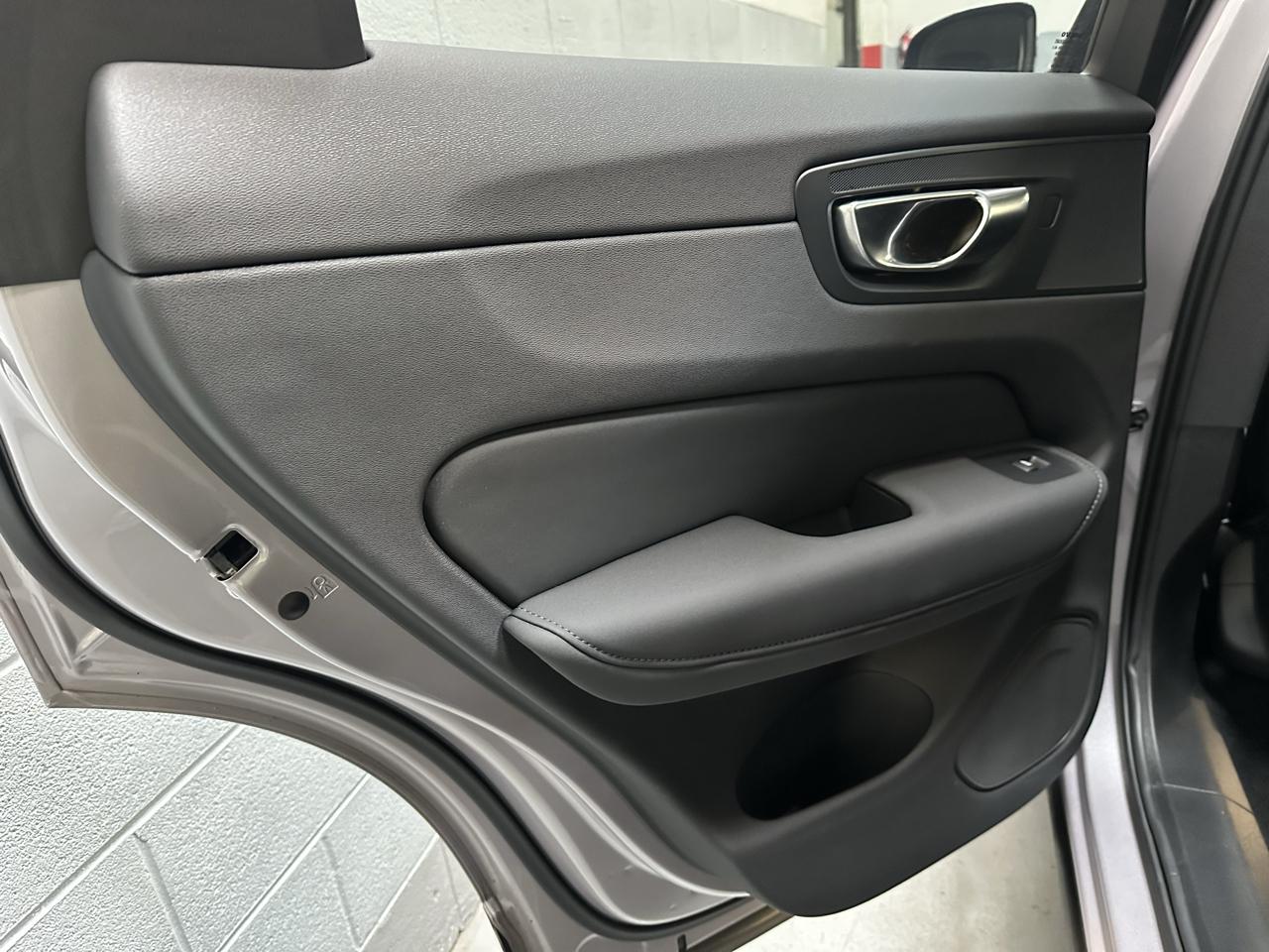 Volvo XC60 B5 AWD Plus 2026