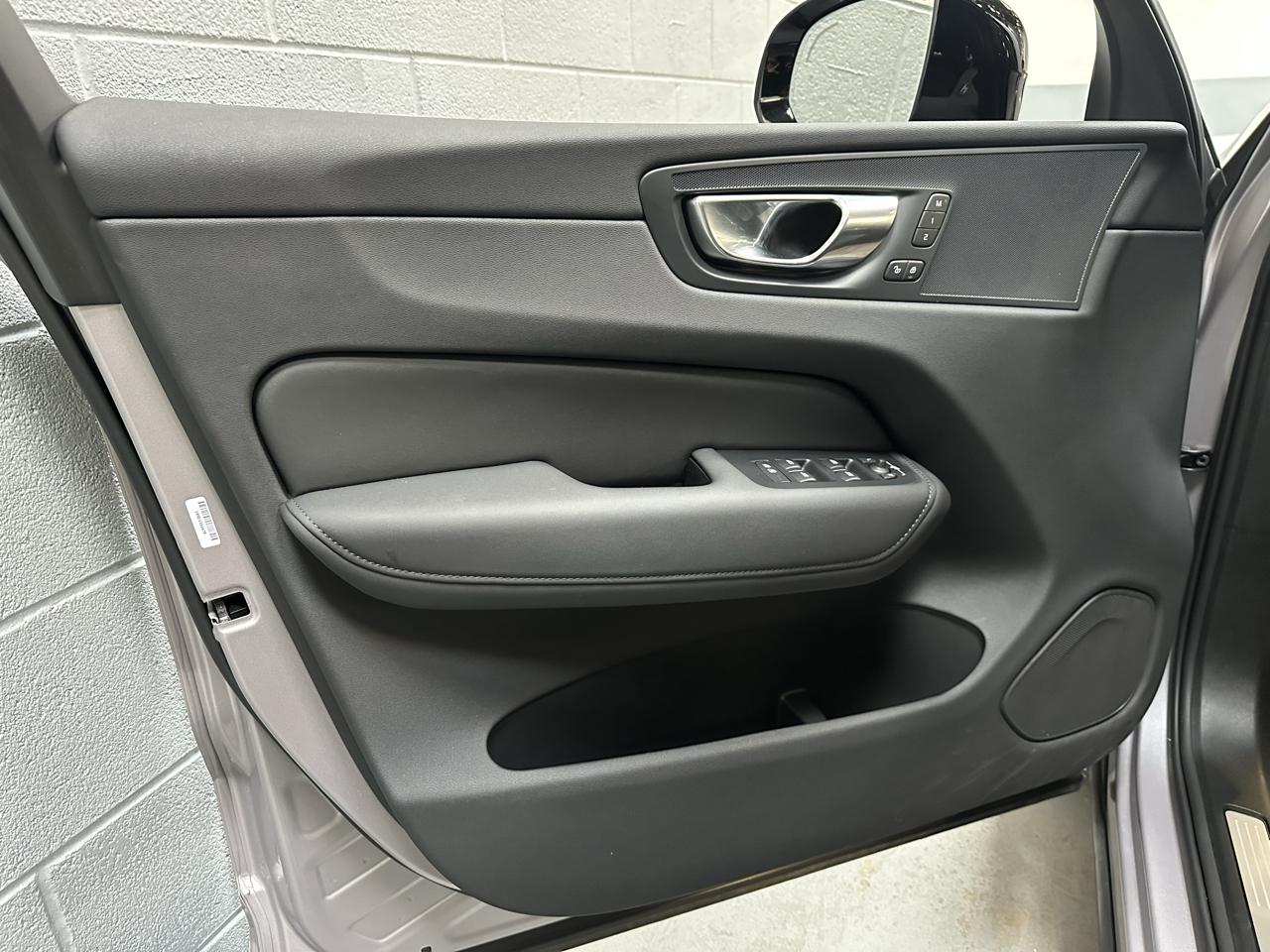 Volvo XC60 B5 AWD Plus 2026