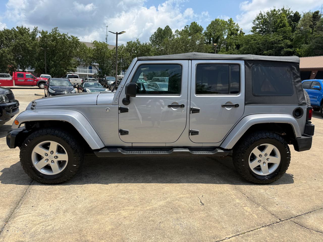Jeep Wrangler Unlimited Sport 4WD RHD 2014