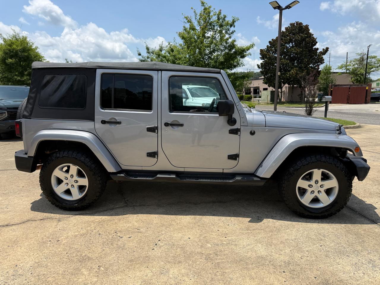 Jeep Wrangler Unlimited Sport 4WD RHD 2014