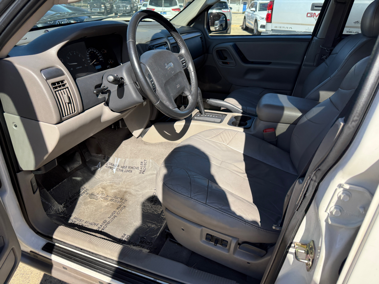 Jeep Grand Cherokee Laredo 2WD 2003