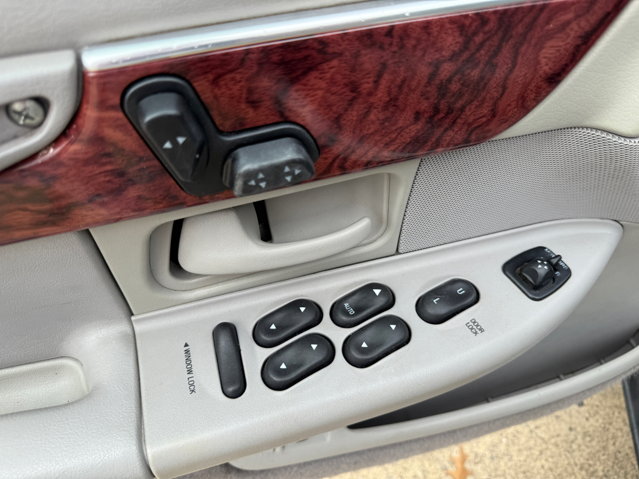 2000 Mercury Grand Marquis LS photo 9