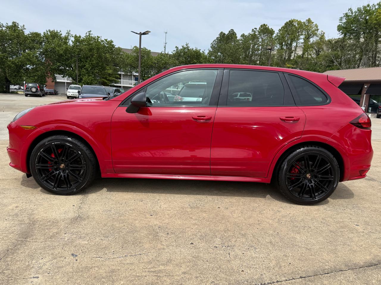 Porsche Cayenne GTS 2014