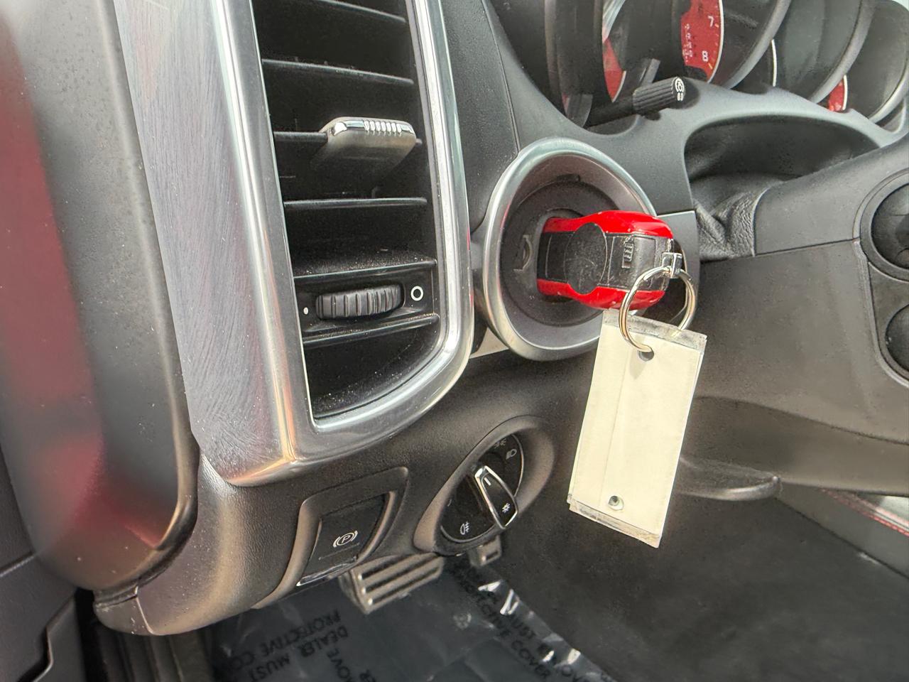 Porsche Cayenne GTS 2014