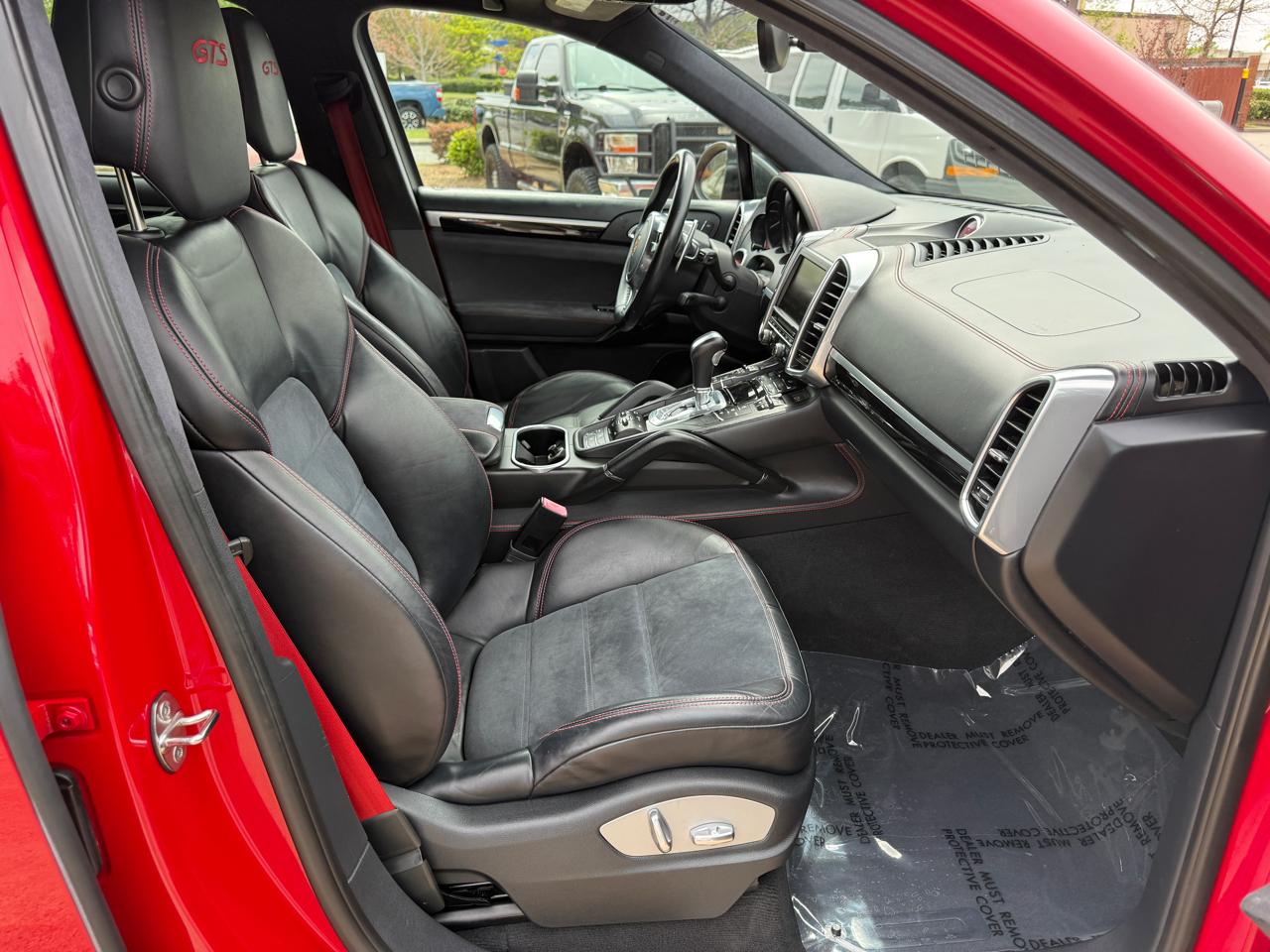 Porsche Cayenne GTS 2014