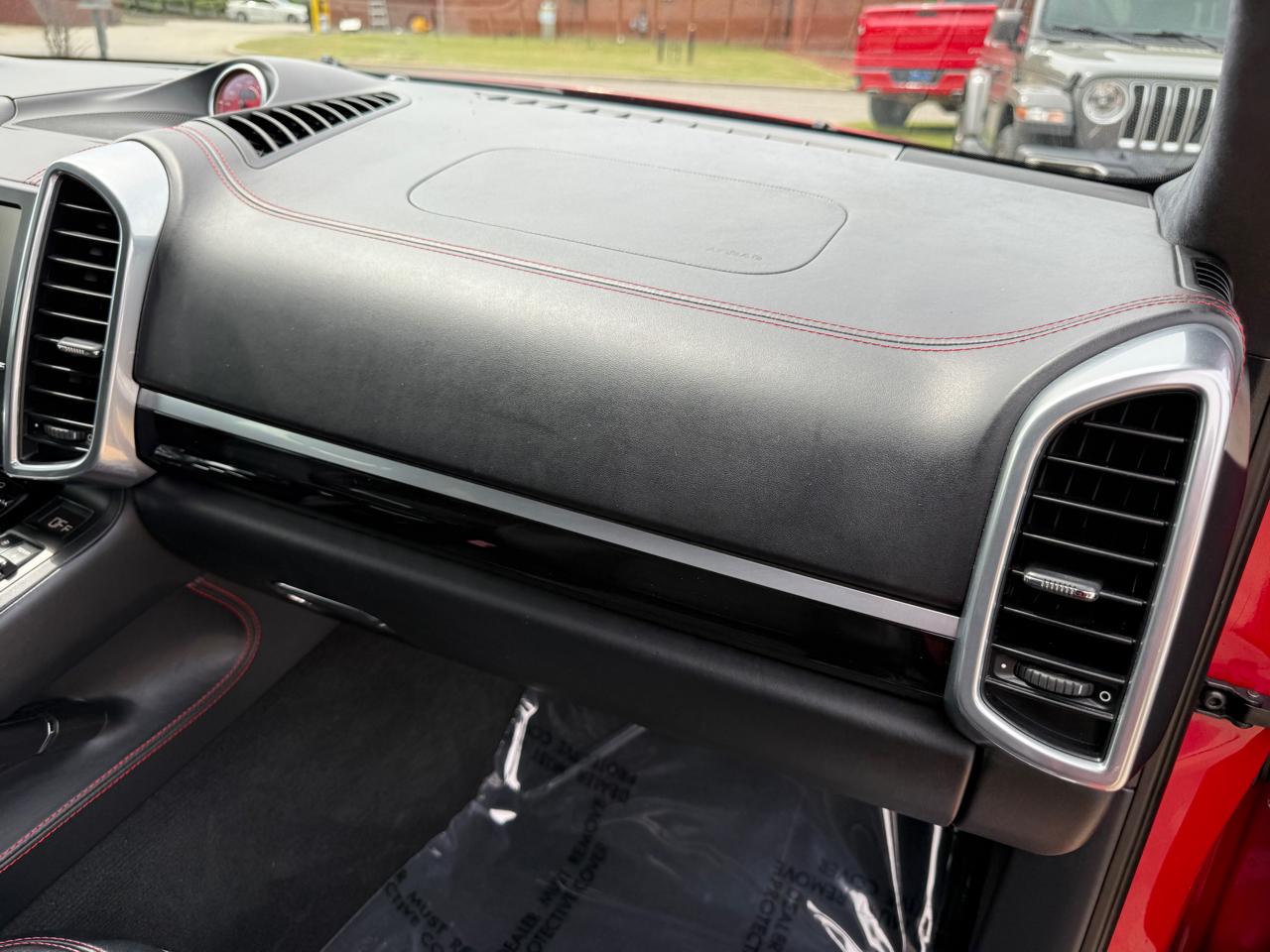 Porsche Cayenne GTS 2014