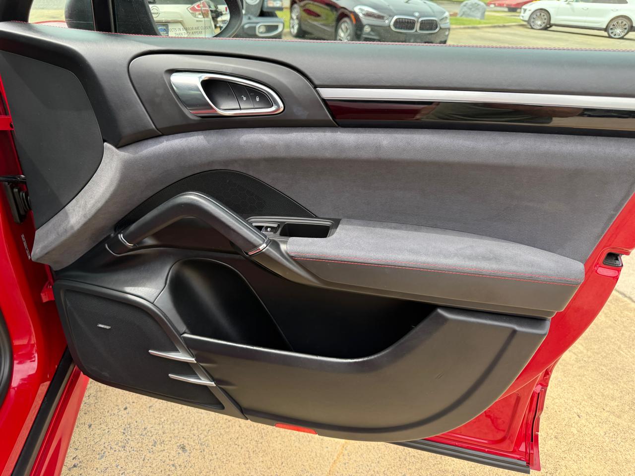 Porsche Cayenne GTS 2014