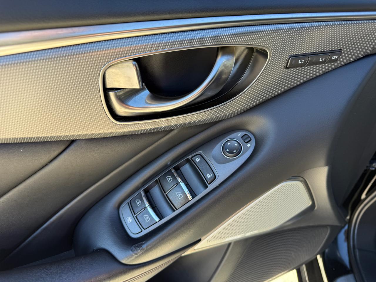 Infiniti Q50 Red Sport 400 2018