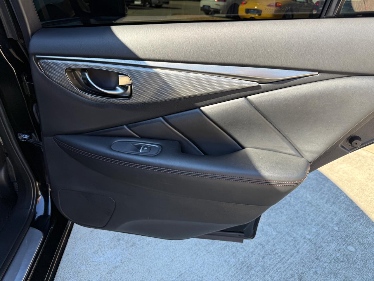 Infiniti Q50 Red Sport 400 2018