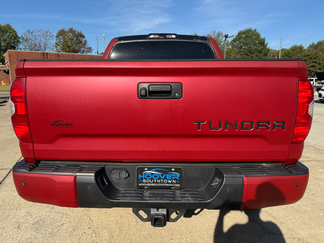 Toyota Tundra SR5 5.7L V8 CrewMax 4WD 2019 Toyota Tundra SR5 5.7L V8 CrewMax 4WD 2019